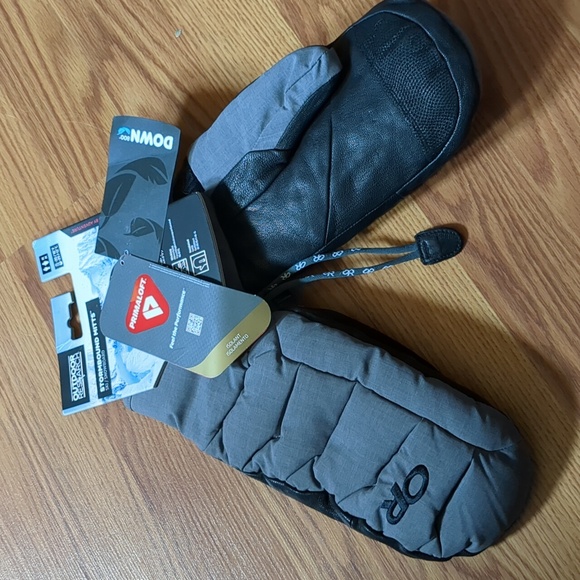 Outdoor Research Stormbound Sensor Mitts - Picture 5 of 9